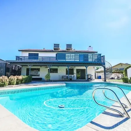 Exclusive Residence Steps From The Las Vegas Strip
